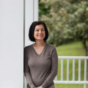 Esra Ahmed Esra Ahmed, Clinical Director